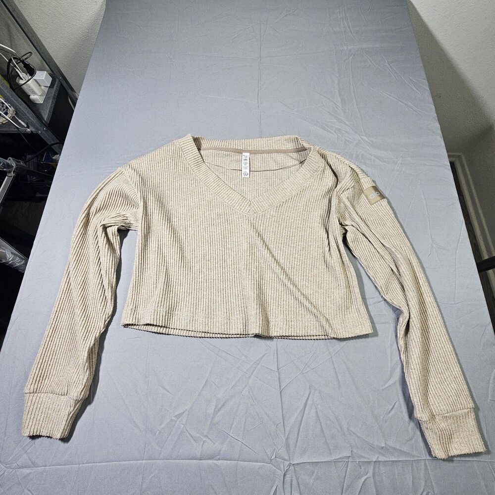 Alo Yoga Muse V-Neck Pullover Ribbed Cropped XS Tan Slouchy Boxy Athleisure